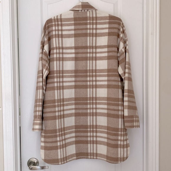 Banana Republic shacket - Picture 2 of 3